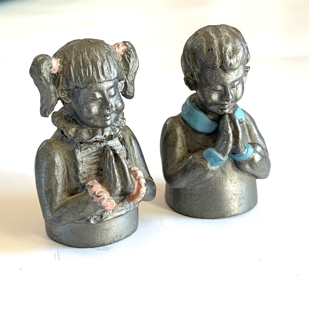 Praying children figures or thimbles pewter boy and girl